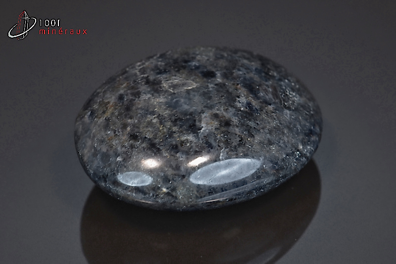 Cordiérite polie galet - Inde - minéraux polis 5,4cm / 75g / BA450