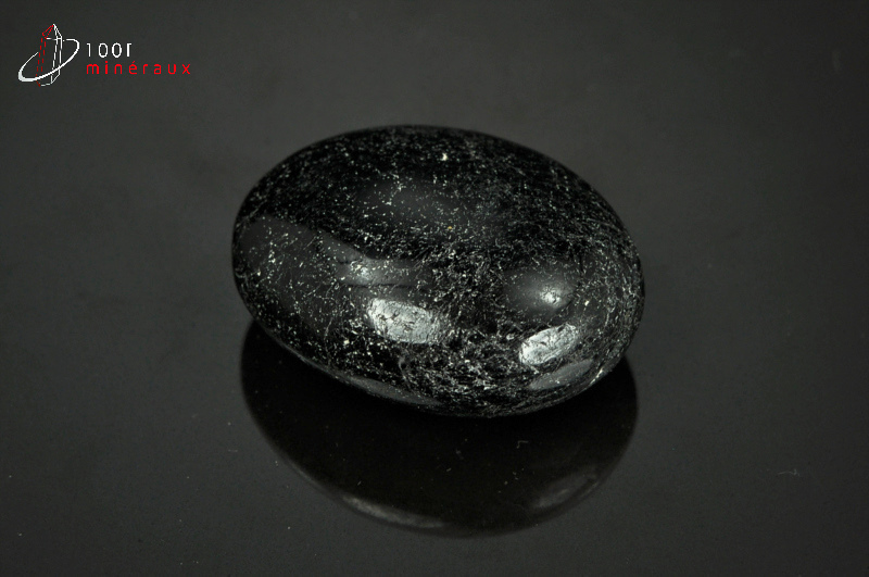 Tourmaline noire polie - Brésil - pierres polies 3,9cm / 35g / BA612