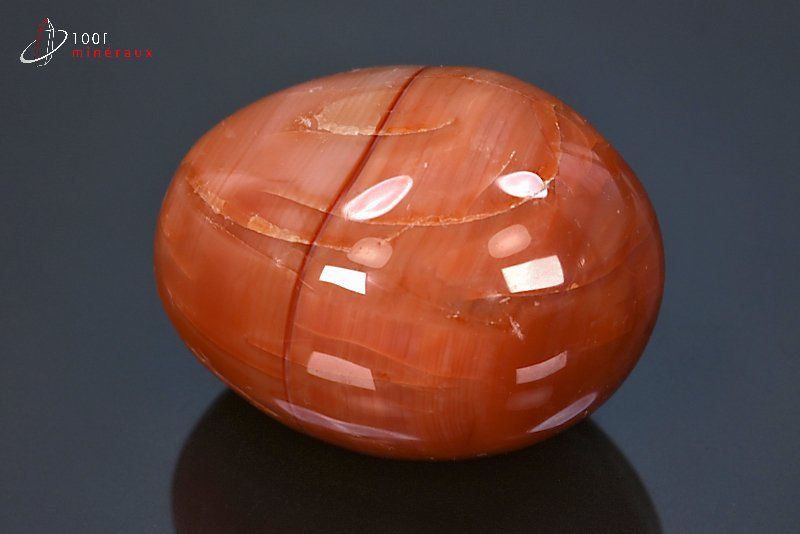 Cornaline polie galet - Madagascar - pierres polies 5,8 cm / 155g / BA649