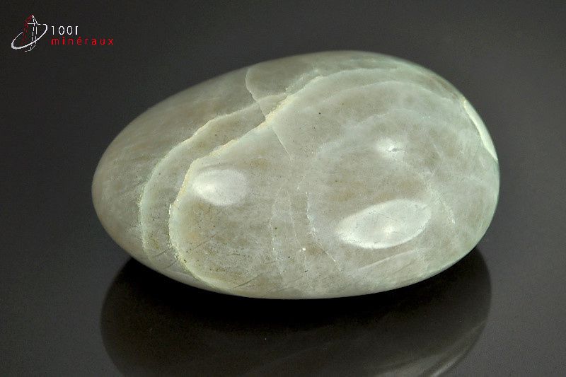 Garniérite polie galet - Madagascar - pierres polies 6,5cm / 128g / BA663