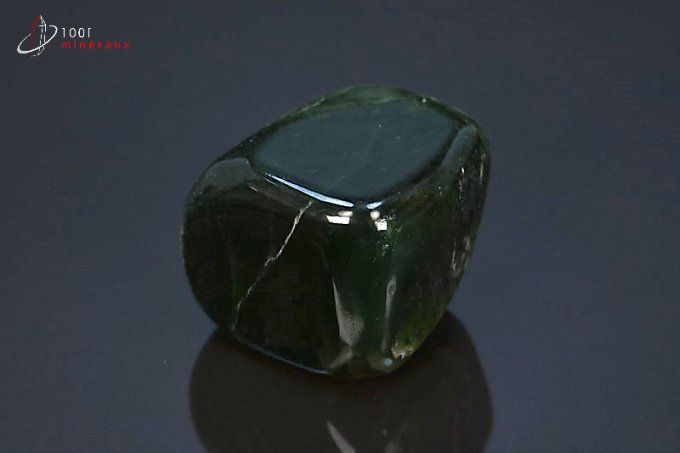 jade nephrite poli