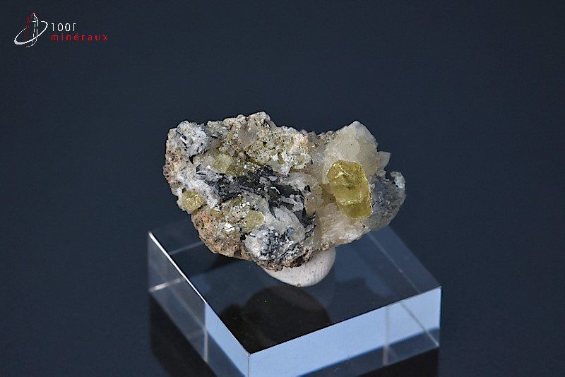 Apatite et Hématite - Espagne - minéraux à cristaux 2,4 cm / 5g / BB757