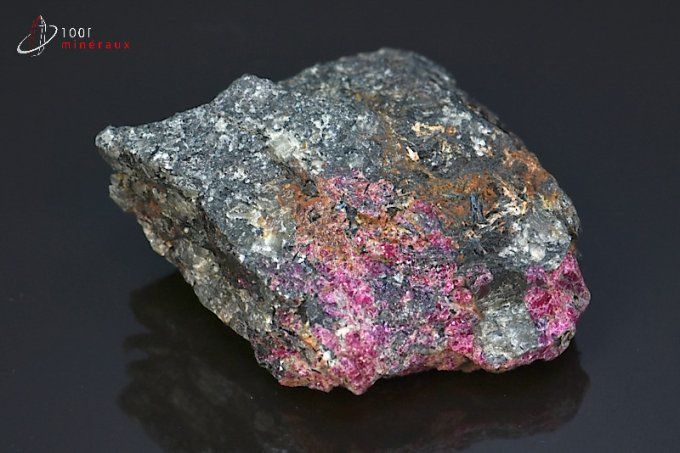 eudialyte sur roche