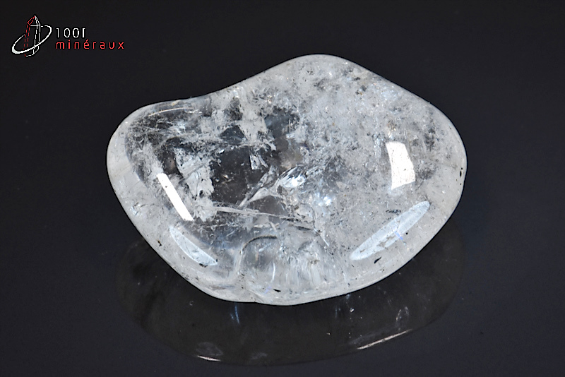 Cristal de roche poli - Madagascar - pierres polies 4,4 cm / 46g / BC601