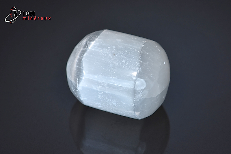 Gypse fibreux ou Sélénite - Maroc - Minéraux polis 3,5 cm / 36g / BC669