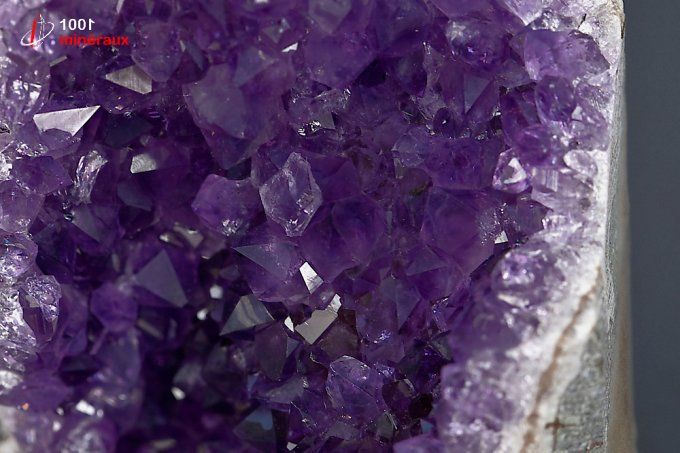 amethyste_mineraux_cristaux