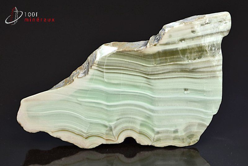 Aragonite verte polie - Espagne - minéraux polis 11,5 cm / 184g / BD234