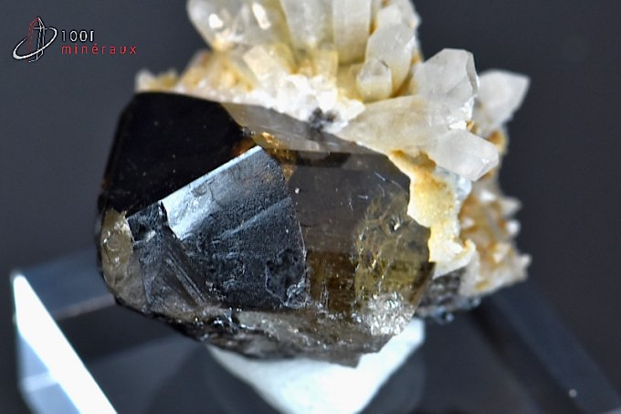 cassiterite-mineraux-cristaux