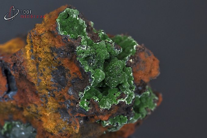 conichalcite-mineraux-cristaux