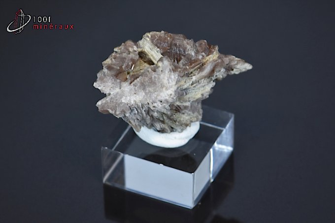 axinite-cristaux-mineraux