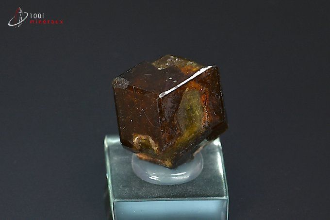grenat-mineraux-cristaux-andradite