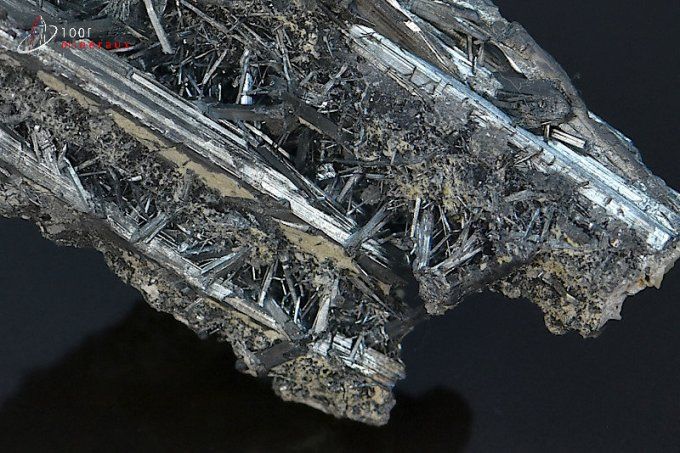 cristaux de stibnite ou stibine