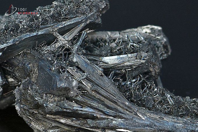 cristaux de stibnite ou stibine