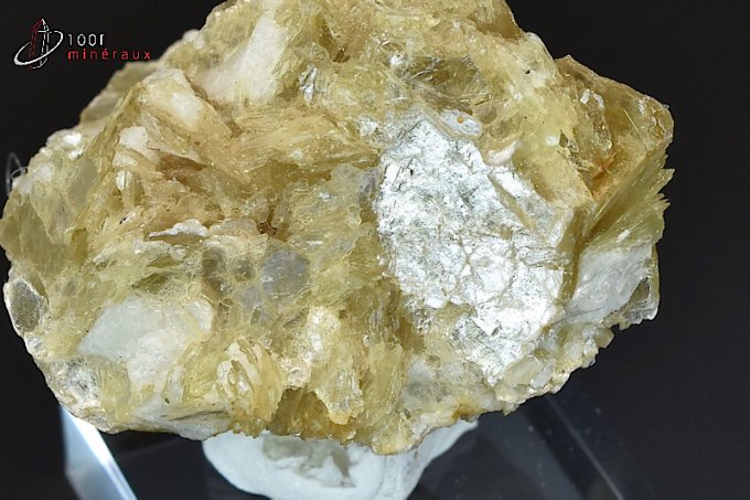 muscovite-mica-cristaux-mineraux