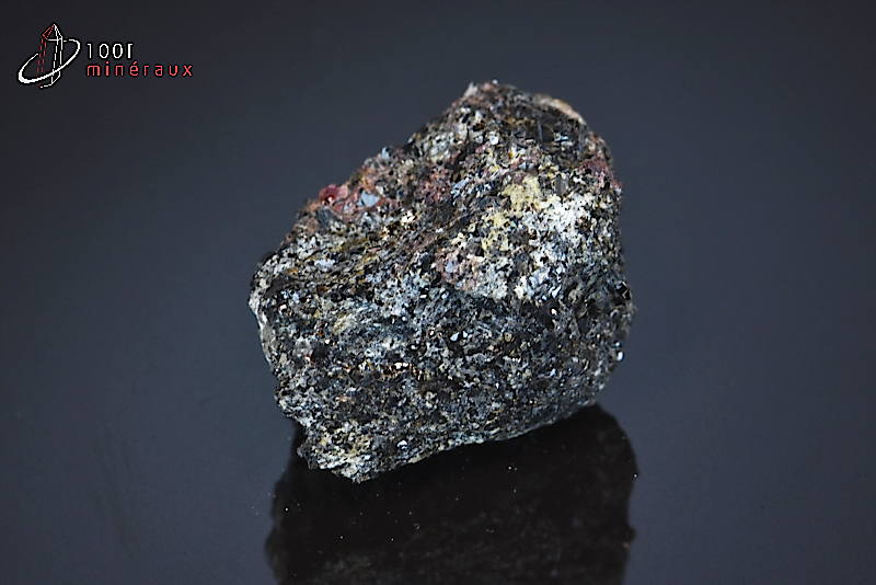 Biotite ou Mica noir - Madagascar - Minéraux à cristaux 3,9 cm / 56 g / BE371-1