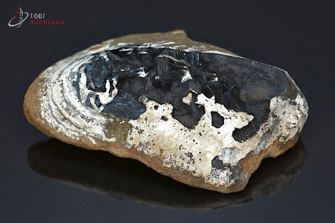 cristallisation de vivianite sur roche
