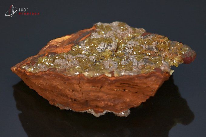 adamite sur limonite mineraux