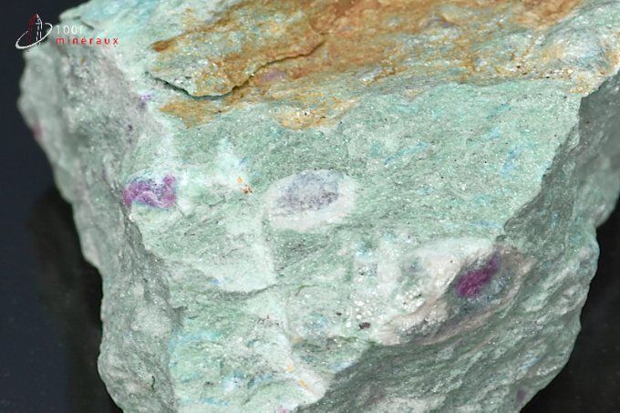 mineral fuchsite et rubis