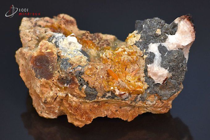 cristaux de wulfenite sur quartz et galene