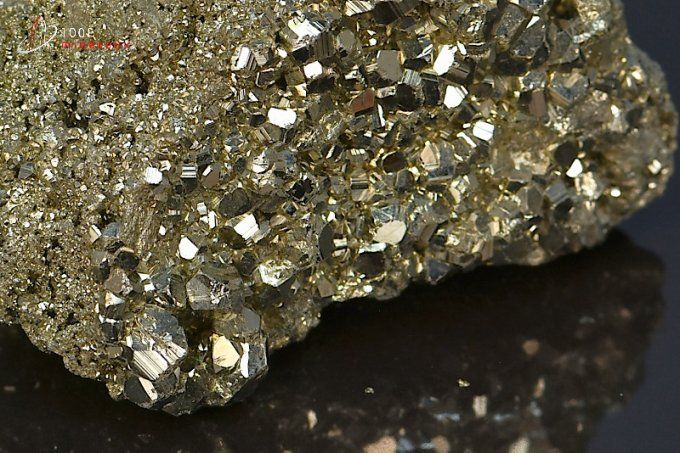 pyrite brute avec cristaux cubiques