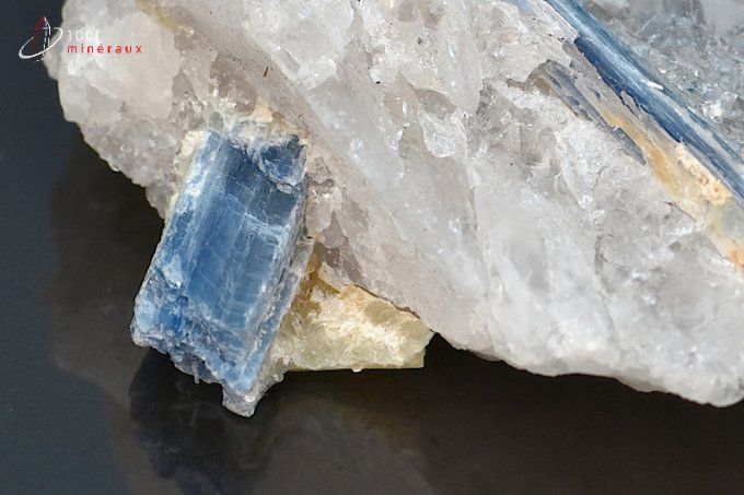 disthene kyanite mineraux