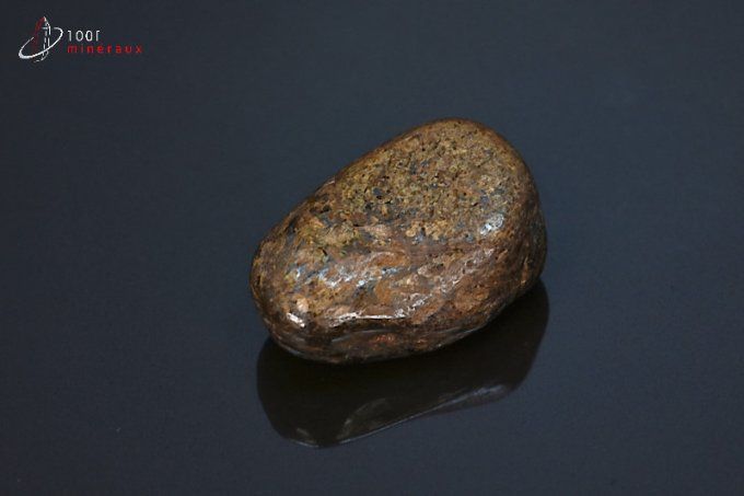 pierre polie de bronzite