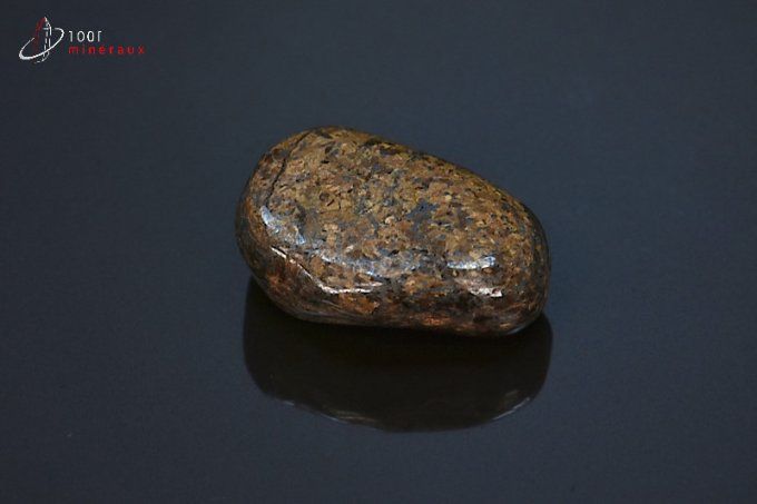 pierre polie de bronzite