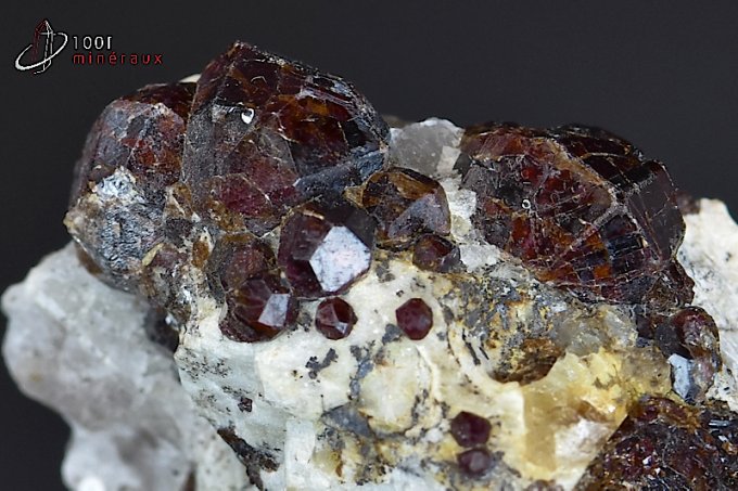 grenats-minéraux-cristaux