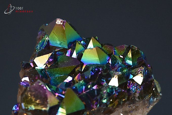 cristaux de quartz recouverts de titane