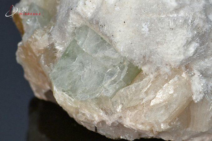 apophyllite mordenite mineraux