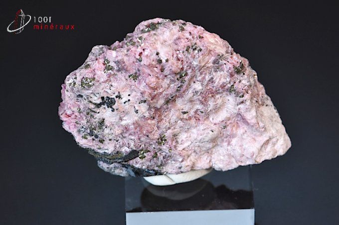 rhodonite-mineraux-cristaux