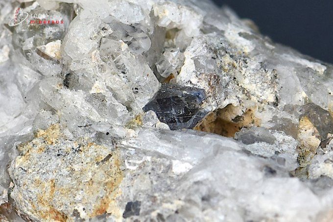 cristaux anatase sur quartz