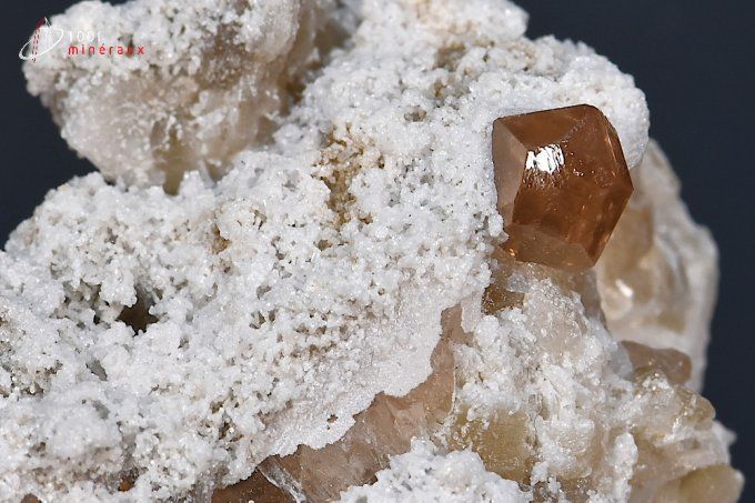 cristaux de topaze sur roche