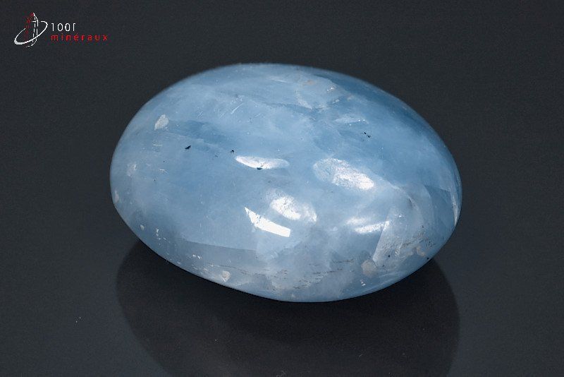 Calcite bleue polie en galet - Mexique - minéraux polis 6,4 cm / 155g / BK283