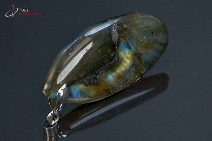 pendentif de labradorite polie