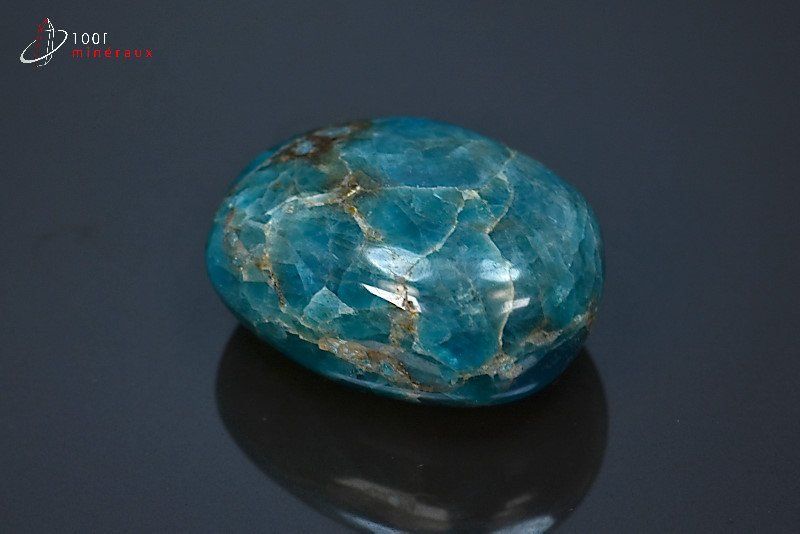 Apatite bleue polie galet - Madagascar - pierres roulées 4,2 cm / 52g / BK723