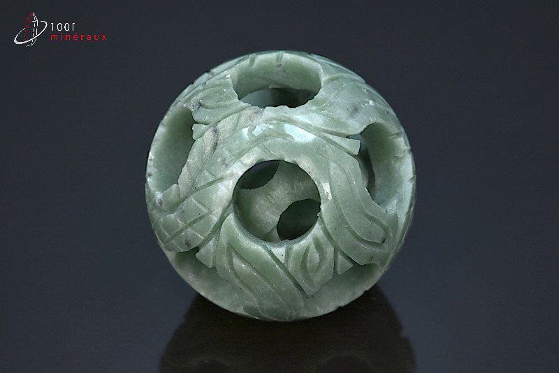 Boule de Canton en Jade - Chine - pierres et minéraux de décoration 5,4 cm / 102g / BK746
