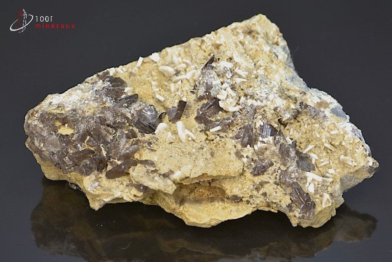 Groupe de cristaux d'Axinite - France - minéraux à cristaux 7,8 cm / 134 g / BL10