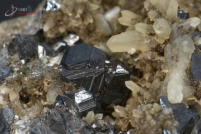 cristaux de blende calcite pyrite quartz