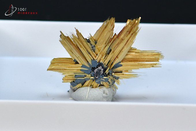 cristaux de rutile sur ilmenite