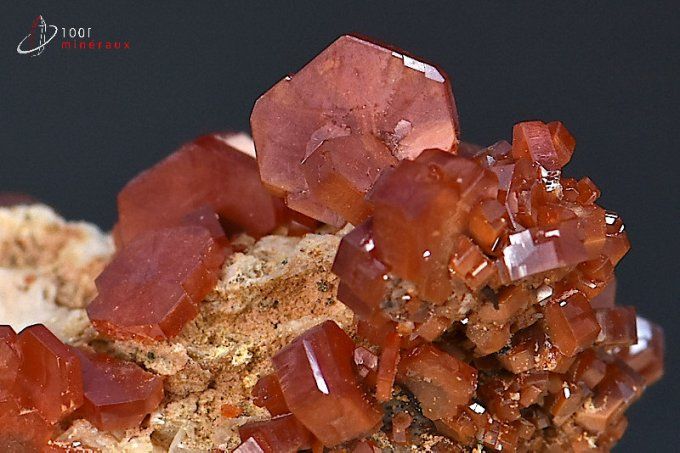 grands cristaux rouges de vanadinite