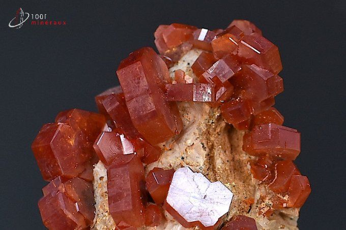 grands cristaux rouges de vanadinite