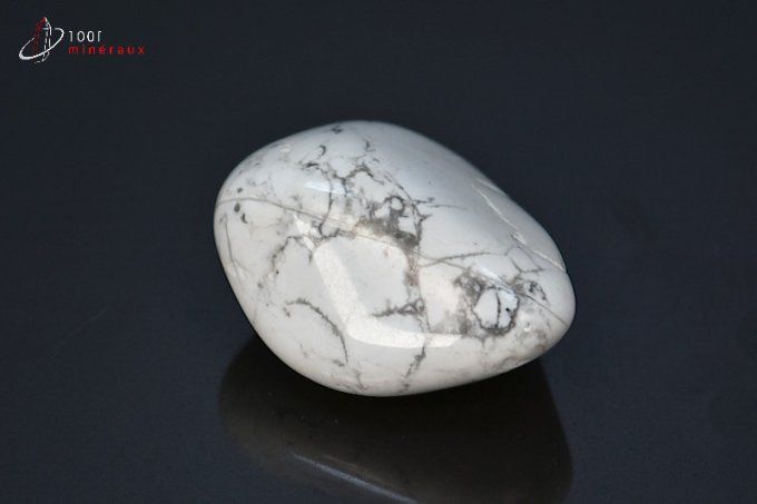 pierre de howlite polie