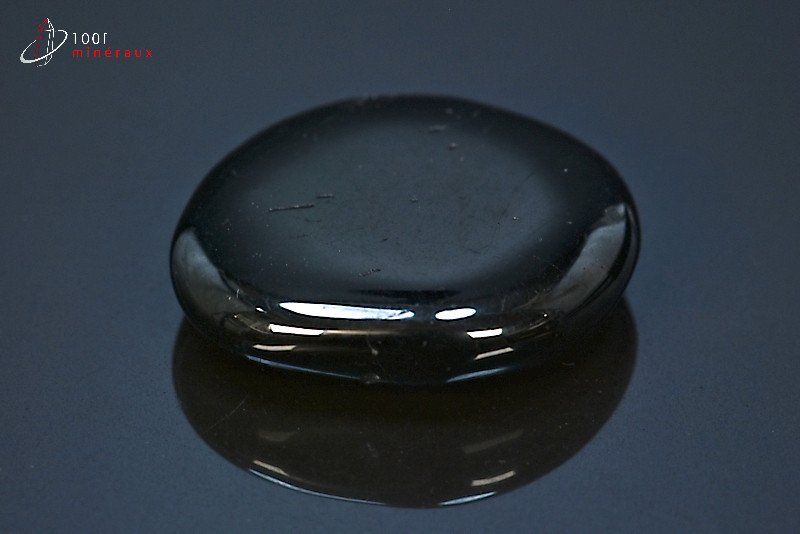 Jais poli - Chine - pierres polies 4 cm / 17g / BM193