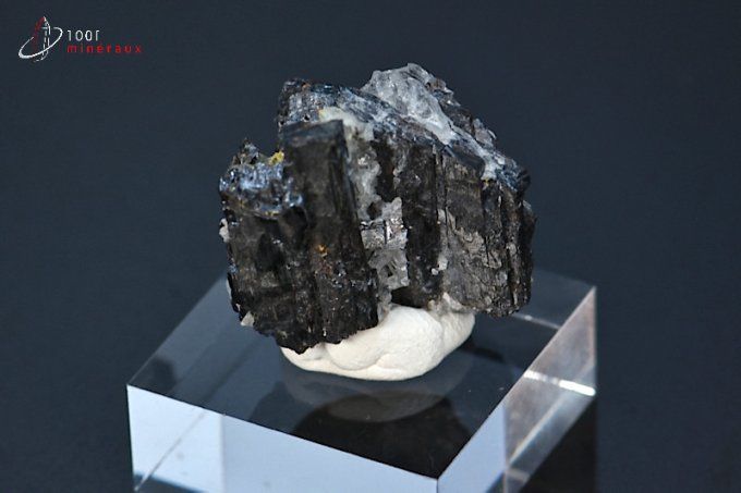 hubnerite sur quartz mineraux