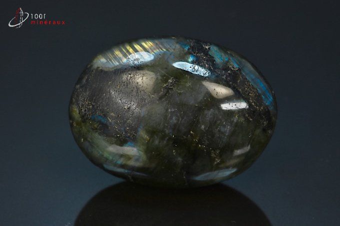 galet de labradorite polie