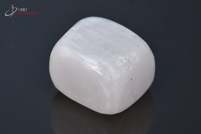 pierre de manganocalcite polie