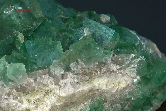 cristaux fluorine mineraux