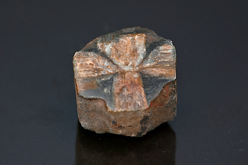 Chiastolite polie