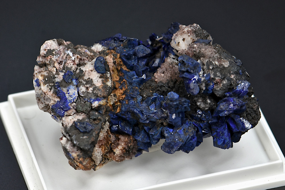 Cristaux d'Azurite sur Quartz